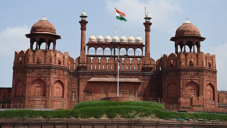 लाल किले के पास पूर्व सांसद विजय गोयल का मोबाइल फोन छीना