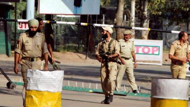 Jammu Kashmir: जम्मू-कश्मीर पुलिस ने कहा- सेना के 2 जवान स्थानीय लड़कियों को नहीं जानते