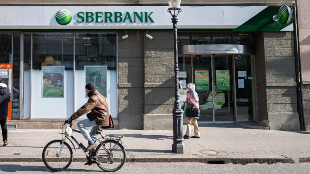 बैंकों का एनपीए 5.9 फीसदी पर, 6 साल में सबसे नीचे : केयर रेटिंग