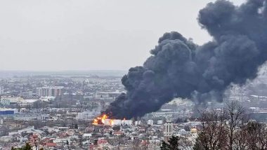Ukraine: रूस ने लवीव शहर पर लगातार दागे कई रॉकेट, धंआ-धुंआ हुआ पूरा शहर, देखिए दिल दहला देने वाला Video
