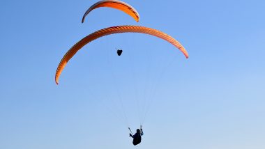 Paragliding Accident: हिमाचल के बीर बिलिंग में पैराग्लाइडिंग के दौरान फिर दर्दनाक हादसा, 2 की मौत, एक की हालत गंभीर