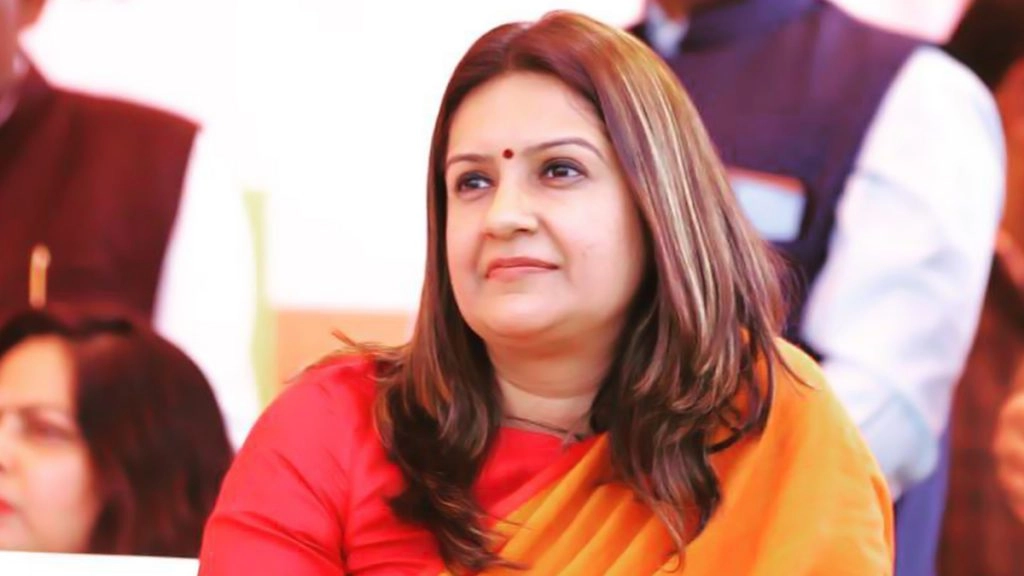 कश्मीरी पंडितों की हत्या सिर्फ फिल्मों के लिए अच्छी है, हल करने के लिए नहीं : प्रियंका चतुर्वेदी