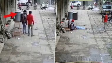 Shocking! बिल्डिंग के नीचे खड़े शख्स की स्लैब गिरने से हुई मौके पर मौत, घटना का दिल दहला देने वाला वीडियो वायरल