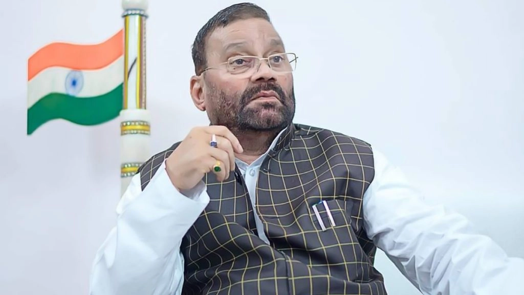 श्रीकांत त्यागी मामला: स्वामी प्रसाद मौर्य ने नोएडा के पुलिस आयुक्त को मानहानि का नोटिस भेजा