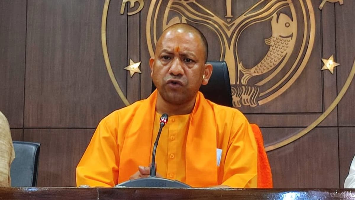 मुख्यमंत्री योगी बुंदेलखंड क्षेत्र को पर्यटन स्थल के रूप में विकसित करने का निर्देश दिया