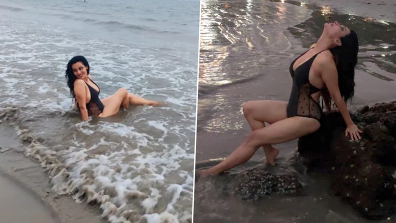 XXX और Gandii Baat सीरीज की बोल्ड एक्ट्रेस Flora Saini की लेटेस्ट तस्वीरों ने मचाया कोहराम