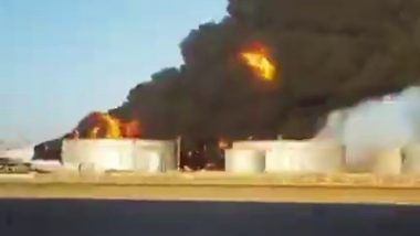 VIDEO: विद्रोहियों ने सऊदी अरब के पेट्रोलियम वितरण स्टेशन पर किया हमला, दो टैंकों में लगी भीषण आग