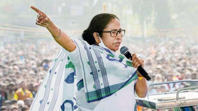 Kolkata: संदिग्ध व्यक्ति के सीएम बनर्जी के घर में घुसने की घटना के बाद प्रशासन अलर्ट, कड़ी की गई सुरक्षा व्यवस्था
