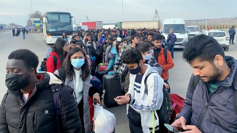 किसी भारतीय छात्र को बंधक बनाने को लेकर कोई खबर नहीं मिली- विदेश मंत्रालय
