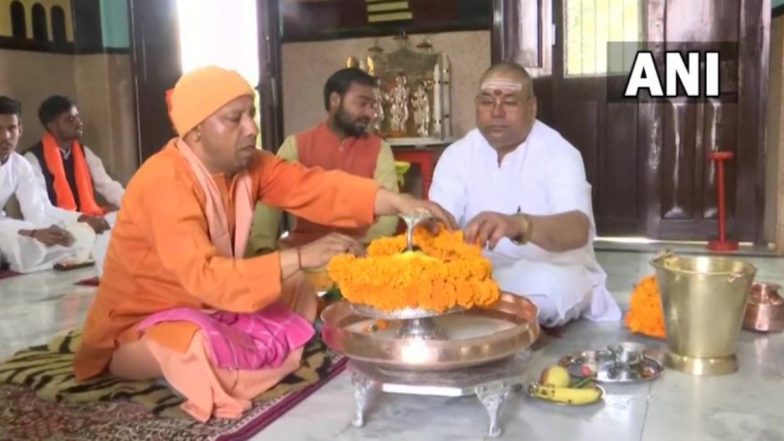 महाशिवरात्रि पर मुख्यमंत्री योगी ने किया रुद्राभिषेक, सपा मुखिया अखिलेश यादव, बसपा मुखिया मायावती माया ने दी बधाई