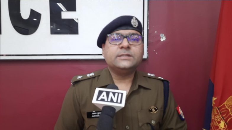 Prayagraj: जीत का जश्न मना रहे भाजपा की कार्यकर्ता की संदिग्ध मौत, मामले में 4 पुलिसकर्मी निलंबित