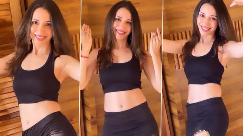 Heli Daruwala ने सेक्सी अंदाज में किया गजब का डांस, Video में दिखी कमाल की हॉटनेस