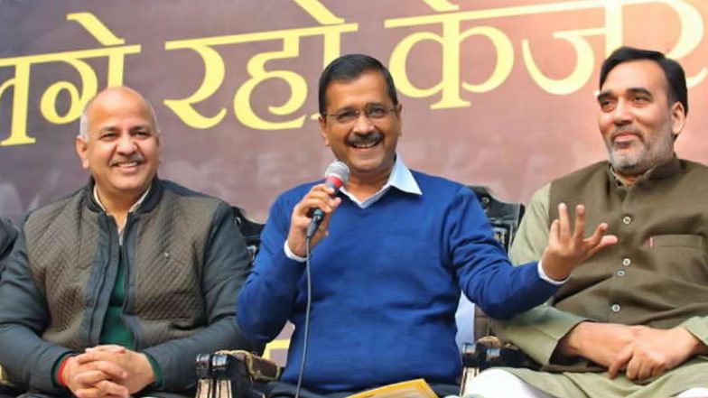 दिल्ली सरकार इंग्लिश स्पीकिंग कोर्स करेगी शुरू, सीएम केजरीवाल ने किया एलान