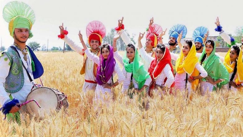Baisakhi 2022: ऐसे पड़ा सिखों के नववर्ष का नाम बैसाखी! जानें इसे मनाये जाने का कारण और सेलीब्रेशन के साथ अन्य जानकारियां!