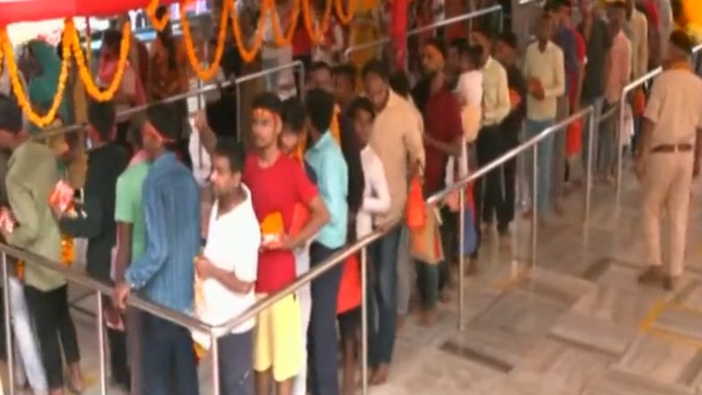 Ram Navami 2022: रामनवमी को लेकर भक्तिमय हुआ पटना शहर, दर्शन के लिए महावीर मंदिर में श्रद्धालुओं की उमड़ी भीड़ (Watch Video)