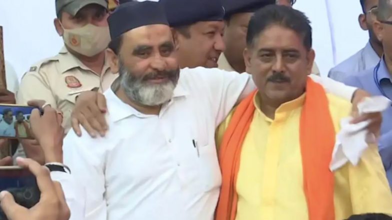 Jahangirpuri Violence: जहांगीरपुरी हिंसा के बाद हिंदू-मुस्लिम आए साथ, आज शाम 6 बजे भाईचारा कायम रखने के लिए निकालेंगे तिरंगा यात्रा