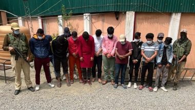 Jammu Kashmir: नमाज के बाद जामिया मस्जिद में 'राष्ट्र-विरोधी' नारे लगाने के आरोप में 13 गिरफ्तार