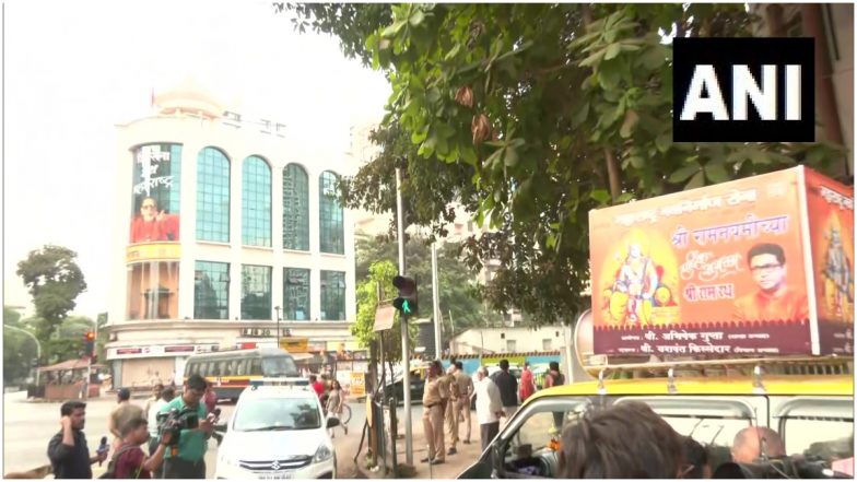Loudspeaker row:  मनसे की घोषणा, रामनवमी के अवसर पर आज 'शिवसेना भवन' के बाहर लगाएगी लाउडस्पीकर; बजेगा 'हनुमान चालीसा'