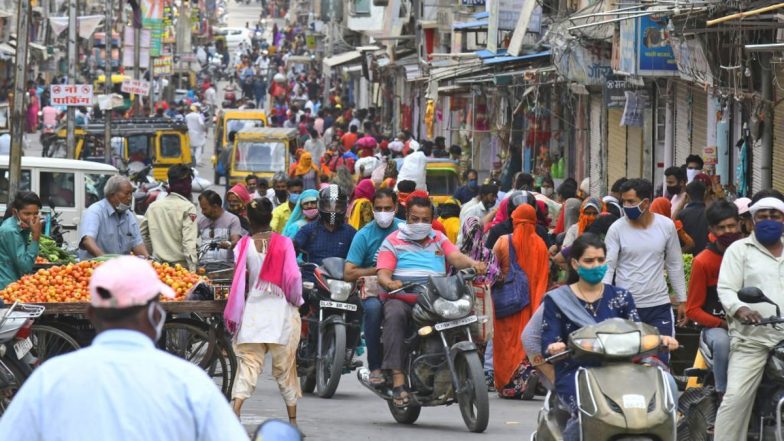 Covid-19 टास्क फोर्स के सदस्य की चेतावनी, अचानक से प्रतिबंध हटाना ठीक नहीं, मास्क होना चाहिए अनिवार्य