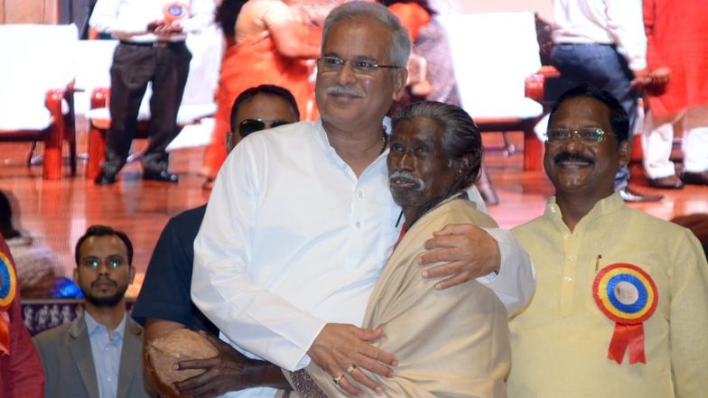 Chhattisgarh: सीएम भूपेश बघेल ने राष्ट्रीय जनजातीय साहित्य महोत्सव का किया शुभारंभ, कहा- यह आदिवासी समाज को सबसे जोड़ने का सेतु बनेगा