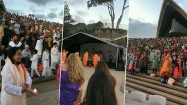 Viral Video: सिडनी ओपेरा हाउस में सैकड़ों लोगों ने स्वामी नारायण भगवान को समर्पित की आरती, देखें भव्य वीडियो