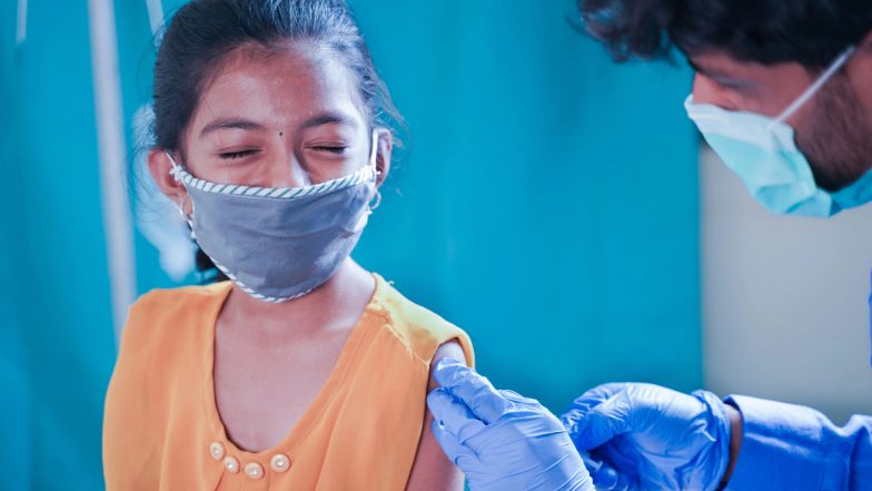COVID-19 Vaccine: 6-12 साल के बच्चों को लगेगी Corbevax वैक्सीन, DCGI ने दी आपातकालीन इस्तेमाल की मंजूरी