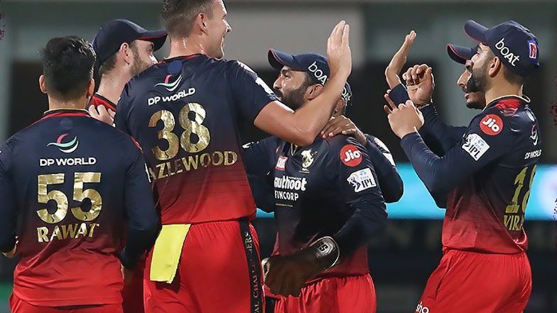 IPL 2022, RCB vs GT: गुजरात टाइटंस की पारी लड़खड़ाई, वानिंदु हसरंगा ने डेविड मिलर को बनाया अपना शिकार