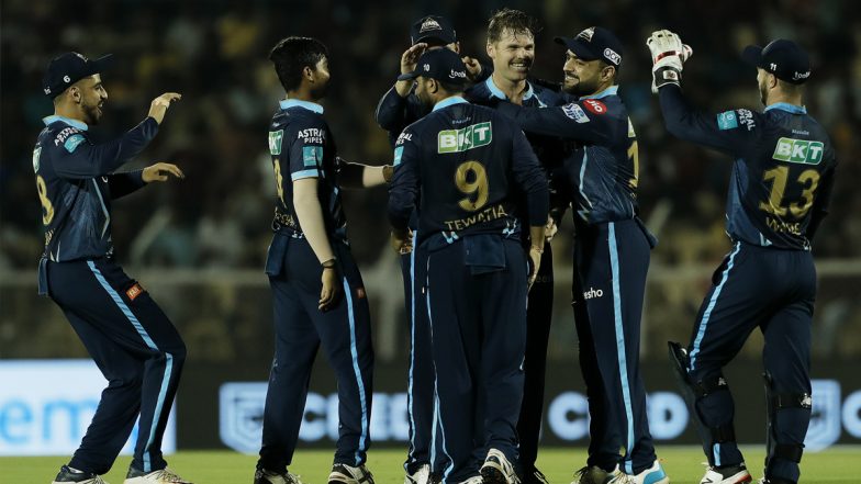 IPL 2022 Final, GT vs RR: राजस्थान रॉयल्स को लगा दूसरा झटका, संजू सैमसन लौटे पवेलियन