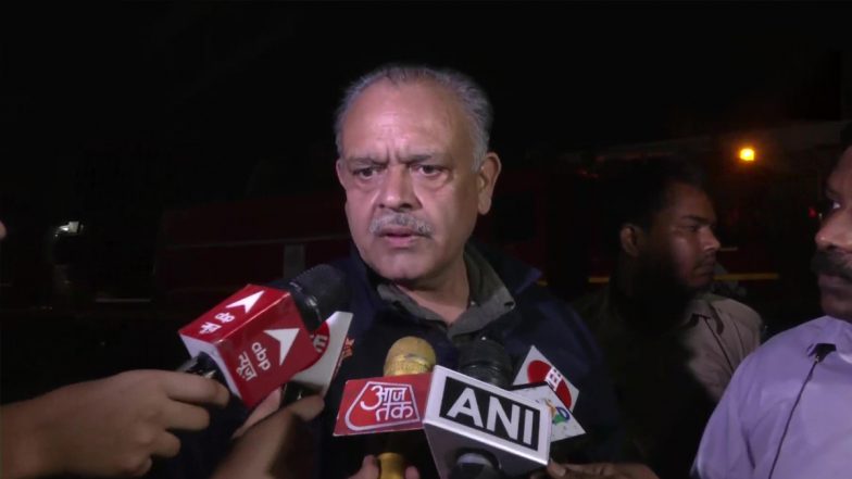 Delhi Fire: मुंडका मेट्रो स्टेशन के पास इमारत में लगी भीषण आग, अब तक 26 लोगों के मिले शव