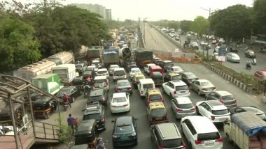 Mumbai Traffic Update: जेवीएलआर फ्लाईओवर मरम्मत के लिए बंद, मुंबई से ठाणे जाने वाले मार्ग पर लगी वाहनों की लंबी कतारें
