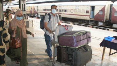 IRCTC New Luggage Rules: भारतीय रेलवे ने यात्रियों को दिया झटका, ट्रेन में तय सीमा से अधिक लगेज ले जाने पर अब देना होगा एक्ट्रा पैसा