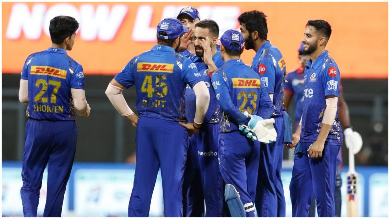 IPL 2022, DC vs MI: जसप्रीत बुमराह ने मुंबई इंडियंस को दिलाई छठवीं सफलता