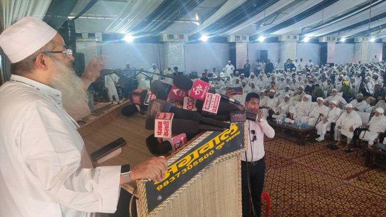 UP: देवबंद में मुस्लिम संगठनों की बैठक में सरकार को संदेश, मौलाना मदनी बोले- शरीयत में दखल बर्दाश्त नहीं- यह देश हमारा भी है