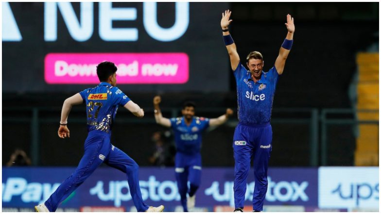 IPL 2022, CSK vs MI: सीएसके की पारी लड़खड़ाई, ऋतुराज गायकवाड़ हुए आउट