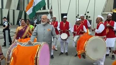 PM Modi In Denmark: कोपेनहेगन में भारतीयों से मिले पीएम मोदी, इस अंदाज में बजाया ढोल- Video