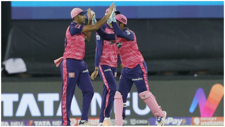 IPL Qualifier-2 2022, RR vs RCB: आरसीबी की पारी लड़खड़ाई, रजत पाटीदार लौटे पवेलियन