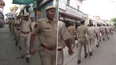Eid-ul-Fitr 2022: ईद की त्योहार से पहले राजस्थान के करौली में पुलिस ने 'फ्लैग मार्च' निकाला- Watch Pics
