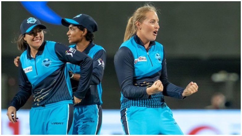 Womens T20 Challenge 2022 Final: वेलोसिटी को लगा पहला झटका, शैफाली वर्मा लौटी पवेलियन