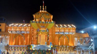 Chardham Yatra 2022: मंत्रोच्चार के साथ खुले बद्रीनाथ धाम के कपाट, भगवान के दर्शन कर झूमनें लगे भक्त