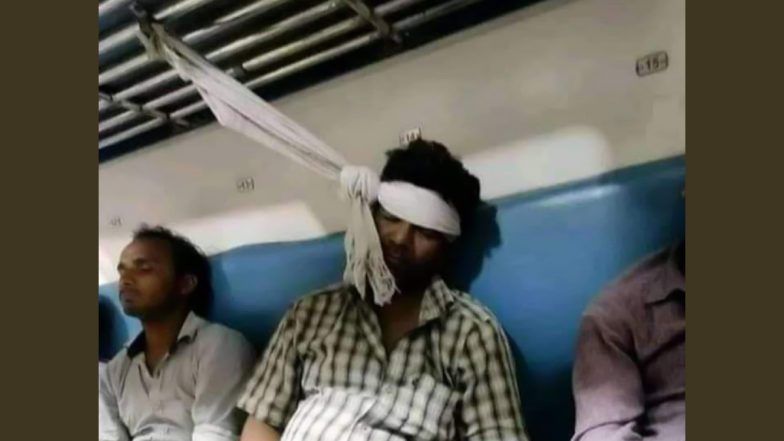 Jugaad Viral Pic: ट्रेन में बैठे-बैठे सोने का शख्स ने लगाया तगड़ा जुगाड़, वायरल तस्वीर चकरा जाएगा सिर