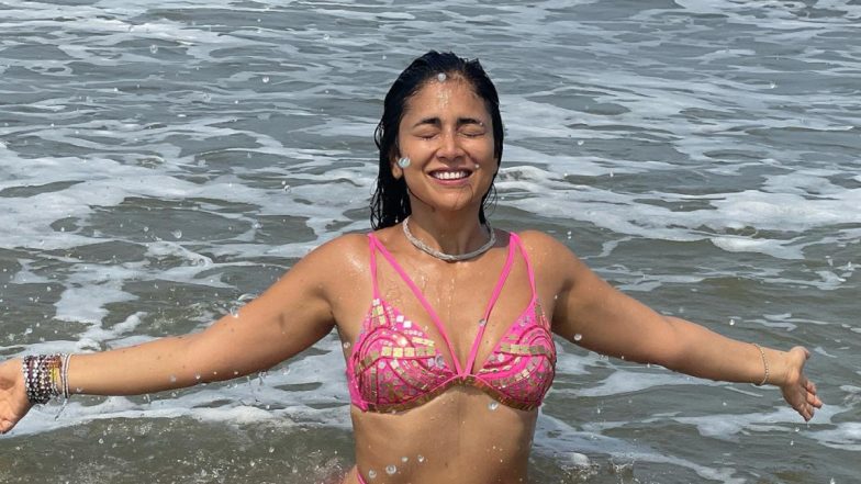 Shriya Saran ने सेक्सी बिकिनी पहनकर दिखाया बोल्ड अवतार, गोवा से सामने आई ये Hot Photos