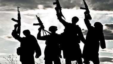 जम्मू: ग्रामीणों ने लश्कर के 2 आतंकवादियों को पकड़ पुलिस के हवाले किया