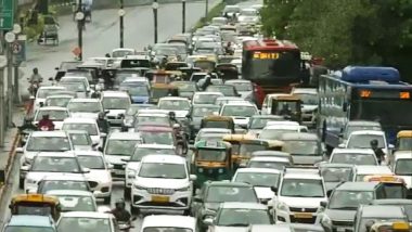 Rain In Delhi: आंधी-बारिश के बाद दिल्ली में भारी ट्रैफिक जाम, विमानों के उड़ान पर भी पड़ा असर