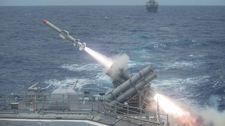Russia Fired Zircon Missile: रूस ने दागी खतरनाक हाइपरसोनिक मिसाइल, 11 हजार KM/घंटा है इसकी स्पीड