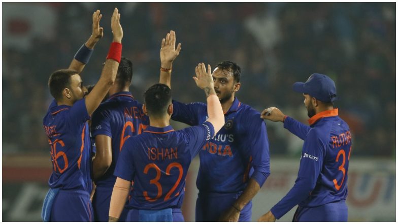 IND vs SA 3rd T20: दक्षिण अफ्रीका की पारी लड़खड़ाई, ड्वेन प्रिटोरियस 20 रन बनाकर लौटे पवेलियन