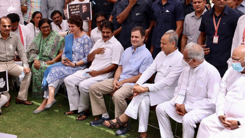   National Herald Case: राहुल गांधी से पूछताछ बाकी, ED के सामने आज फिर होंगे पेश