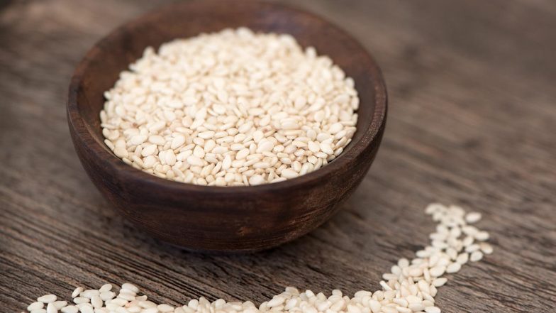 Sesame Seeds: तिल के बीज स्वादिष्ट व्यंजनों या पूजा के अलावा सेहत के लिए भी बेहद गुणकारी है! जानें इसके छः फायदे!
