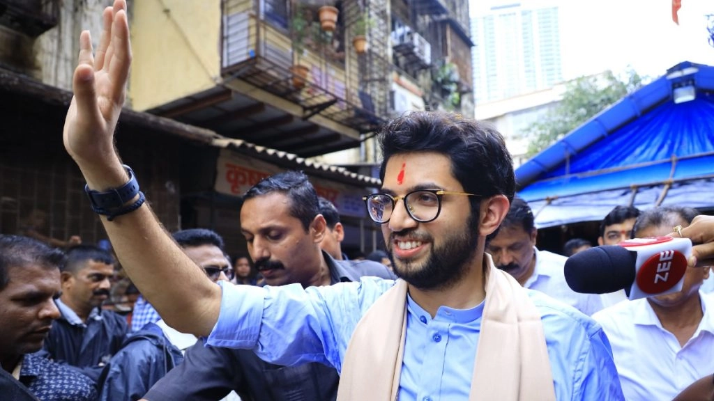 आदित्य ठाकरे आक्रामकता, बागियों को दी ये चुनौती