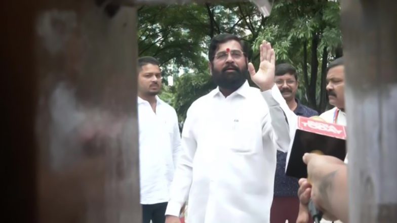 Maharashtra Politcal Crisis: एकनाथ शिंदे बोले हमारे साथ 50 विधायक हैं और कोई दबाव में नहीं है