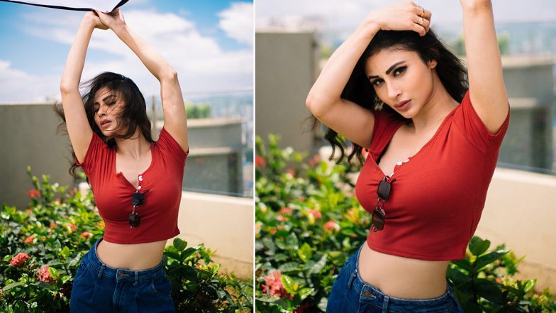Mouni Roy Hot Photos: मॉनी रॉय ने क्रॉप टॉप पहन दिए सेक्सी पोज, यूजर्स बोले-बारिश में भी लगा दी आग